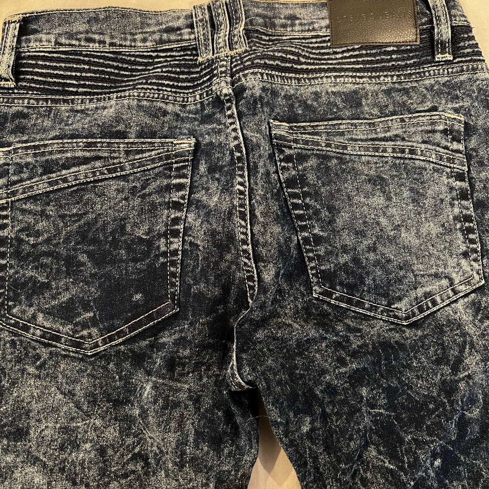 Jeans for men.